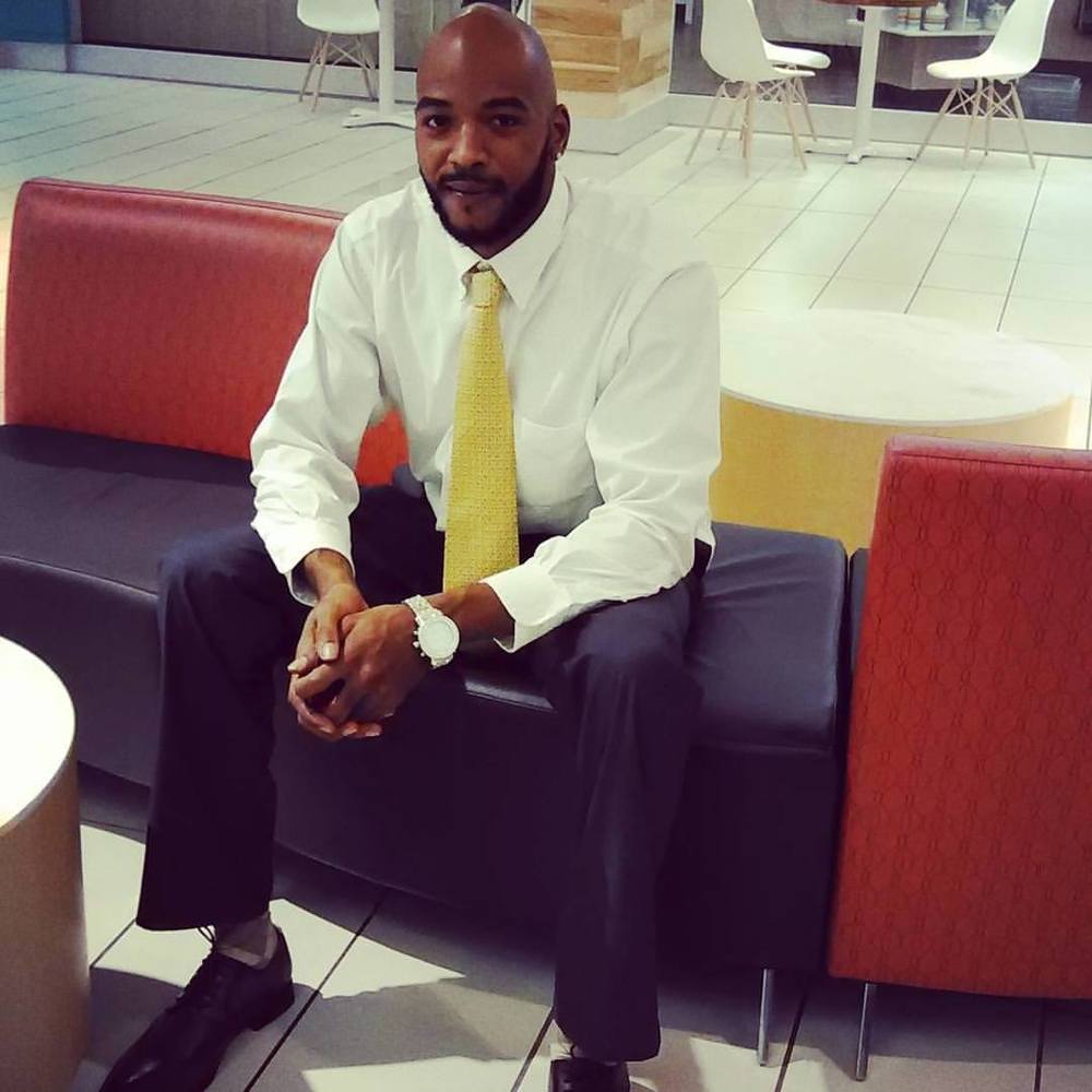 Meet your Posher, Angelo